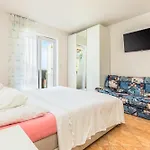 Suncity Restaurant & Apartmán Stanici